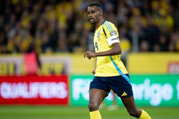 臻富配资 真值2亿？英超两大中锋水货现形！屡吐饼+4场0球 砸碎世界杯希望